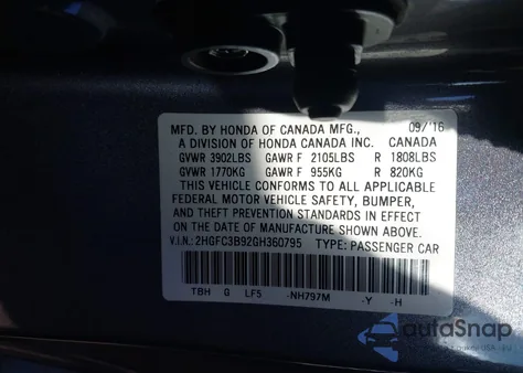 2016 Honda Civic Touring z USA, uszkodzony, nr VIN 2HGFC3B92GH360795